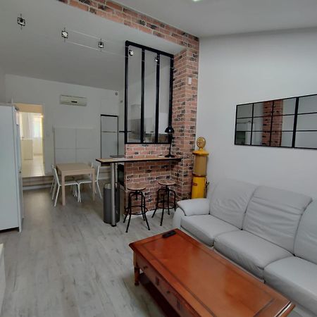 Appartement T2 48 M2 Independant Parking Public Gratuit A Proximite Béziers Exteriör bild